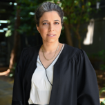 ��"� ���� ����